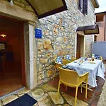 Fiorela 1 By Interhome Πόρετς