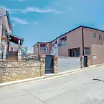 Fiorela 1 By Interhome Apartament Poreč