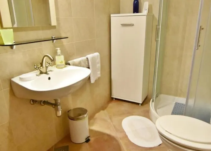 Fiorela 1 By Interhome Porec