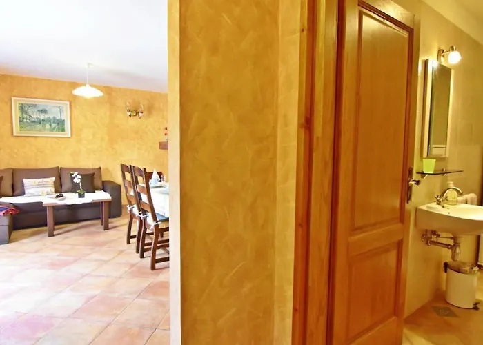 Fiorela 1 By Interhome * Poreč