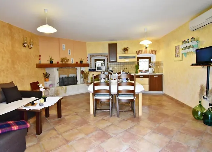 Fiorela 1 By Interhome Apartman *